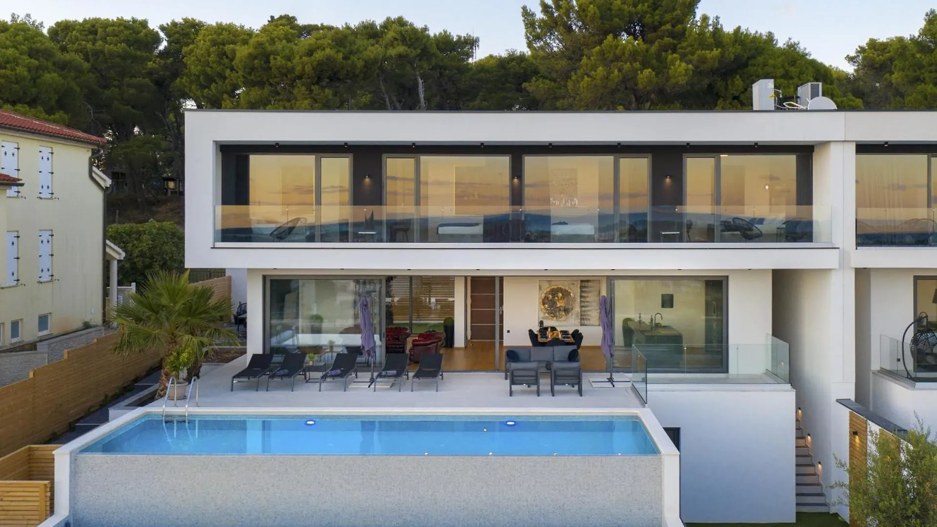 Luxury Villa Dali With Sauna, Whirlpool And Sea View In Medulin Only 1,7 Km From The Beach